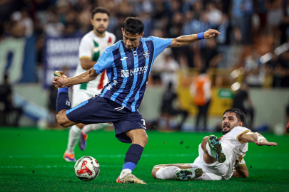 Depremzede futbolcunun golü, hezimete teselli olmadı