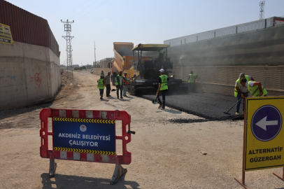 Mersin Akdeniz’de sokaklar yenileniyor