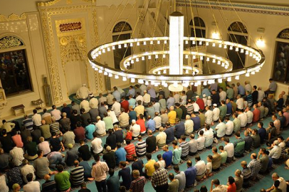 Mevlid Kandili 2025 ne zaman? Mevlid Kandili’nde oruç tutulur mu?