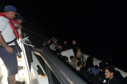 Didim’de 17 düzensiz göçmen kurtarıldı