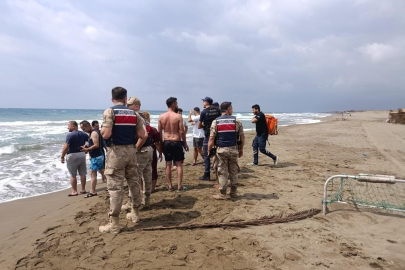 Hatay Samandağ’da denizde facia: 2 kardeş akıntıya kapıldı, biri hayatını kaybetti