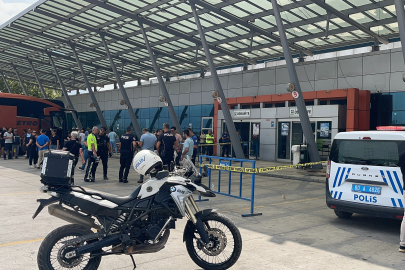 Osmaniye Şehirlerarası Otobüs Terminali'nde kızını vuran babayı vatandaşlar darbetti