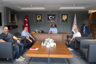 Adana’da sağlık çalışanlarının talepleri masaya yatırıldı