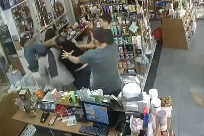 Esnaf öfkesini kontrol edemedi, 16 yaşındaki çocuğu darp etti