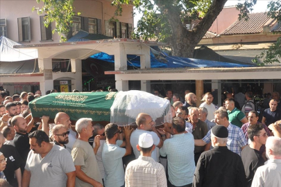 Hayatını kaybeden kadın pilot, son yolculuğuna uğurlandı