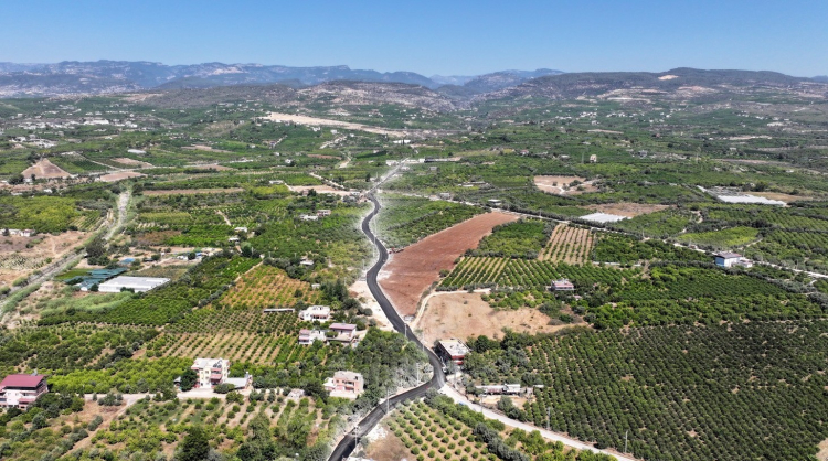 Mersin’de altyapı sonrası yollar sıcak asfaltla yenileniyor 2