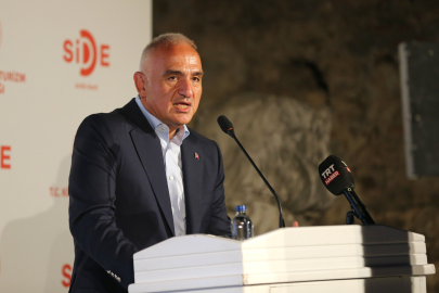 Bakan Ersoy: Antalya'ya gelen ziyaretçi sayısı 11,7 milyona ulaştı