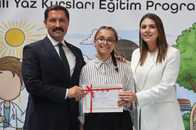 Hatay’da “Yüreğimizdeki Işık” projesiyle binlerce afetzede çocuk yaz kurslarını tamamladı