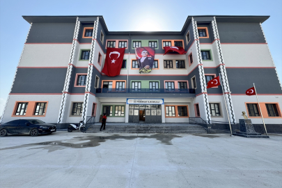 Hatay ve Adana’da deprem sonrası 234 yeni okul inşa edildi