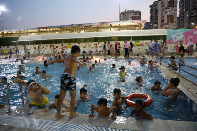 Kozanlı çocukların "kanal" tehlikesi bitiyor: 500 çocuğa yüzme öğretildi, kapalı havuz müjdesi geldi!