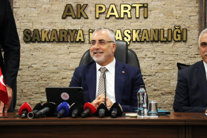 Bakan Vedat Işıkhan: Türkiye ekonomisi 20 çeyrektir kesintisiz büyüyor, işsizlik yüzde 8’e geriledi