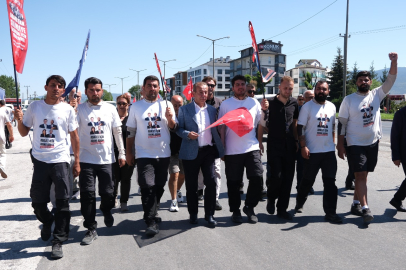 Zeydan Karalar için yürüyen 9 genç Bolu'ya ulaştı