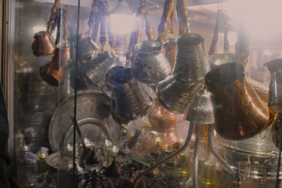 Adana’da zamana direnen bakırcılık mesleği şifa dağıtıyor