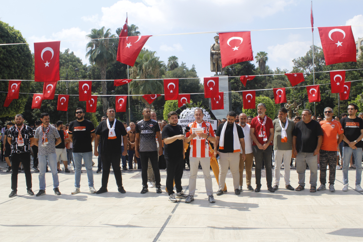 Adanaspor taraftarları harekete geçti: Adanaspor’u ayağa kaldıracağız