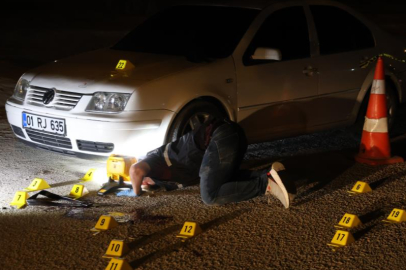 Adana’da düğün salonu önünde vurulan genç, hayatını kaybetti