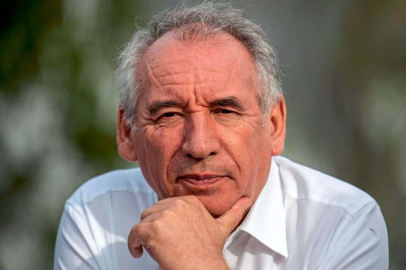 Fransa’da hükümet düştü: Başbakan François Bayrou güvenoyu alamadı