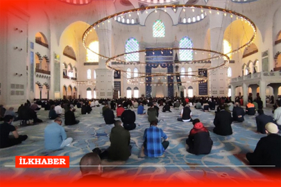 Adana'da Ezan Saat Kaçta Okunacak? 11 Eylül Perşembe 2025 Namaz Vakitleri (Sabah, Öğle, İkindi, Akşam, Yatsı)