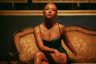 Şarkıcı Ece Seçkin’i tehdit eden şüpheliye adli kontrol tedbiriyle serbest bırakıldı