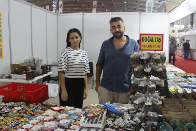 4. Tesbih ve Doğal Taşlar Fuarı’nda akit taşları ziyaretçilerin ilgi odağı oldu