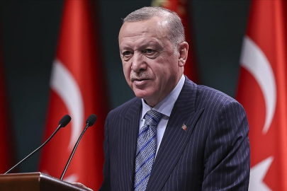 Cumhurbaşkanı Erdoğan'dan İstanbul'a şiirsel övgü: Sergideki her tablo İstanbul şiirinin en güzel mısraları