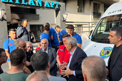 Küçükçekmece Kaymakamı ve Belediye Başkanı yangın yerinde inceleme yaptı, ölen vatandaş için başsağlığı diledi