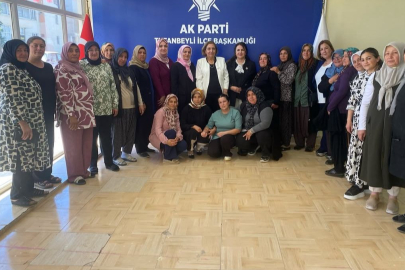 AK Parti Kadın Kolları Başkanı Söylemez Tufanbeyli’de kadınlarla buluştu