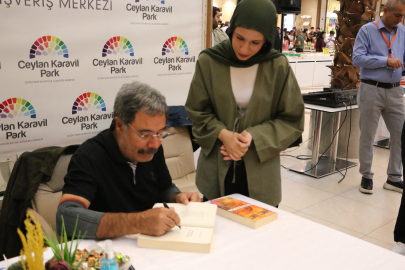 Ahmet Ümit Diyarbakır’da okurlarıyla buluştu