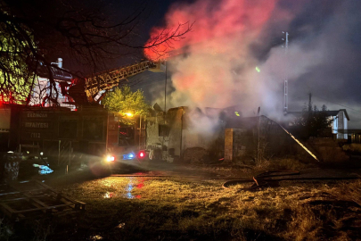 Erzincan'da korkutan yangın