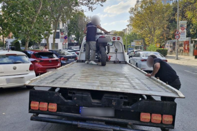 İstanbul’da tek tekerle tehlikeli motosiklet gösterisi: 4 sürücü yakalandı