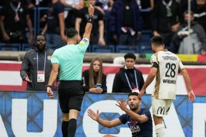 PSG sakatlık şoku! Lens galibiyetine rağmen Şampiyonlar Ligi öncesi 3 oyuncu sakatlandı