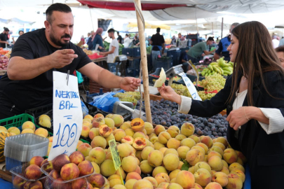 Ceyhan’da Başkan Vekili Yıldız, esnafın taleplerini dinledi