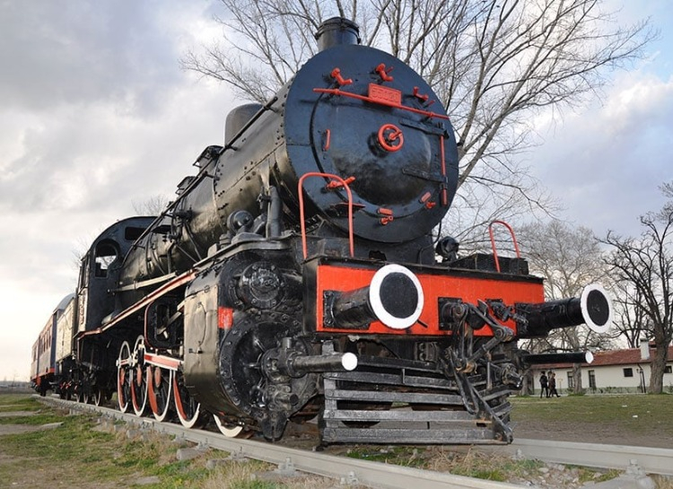 Karaağaç Tren Garı