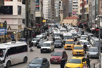 Adana’da motorlu kara taşıtları 935 bini aştı