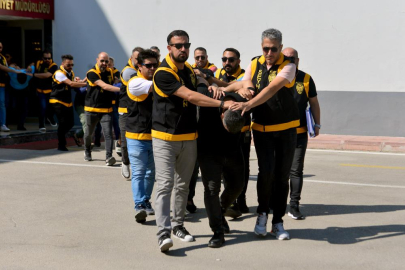 Adana’da otopark sahibinden 5 milyon lira haraç isteyen çete çökertildi