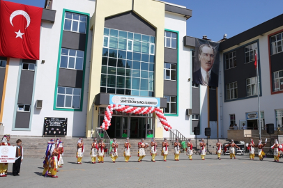 Adana’da yeni eğitim-öğretim yılı coşkuyla kutlandı