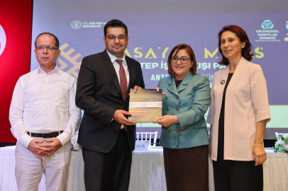 “Antep İşinin Dünü, Bugünü ve Yarını” Paneli GastroANTEP’te tartışıldı