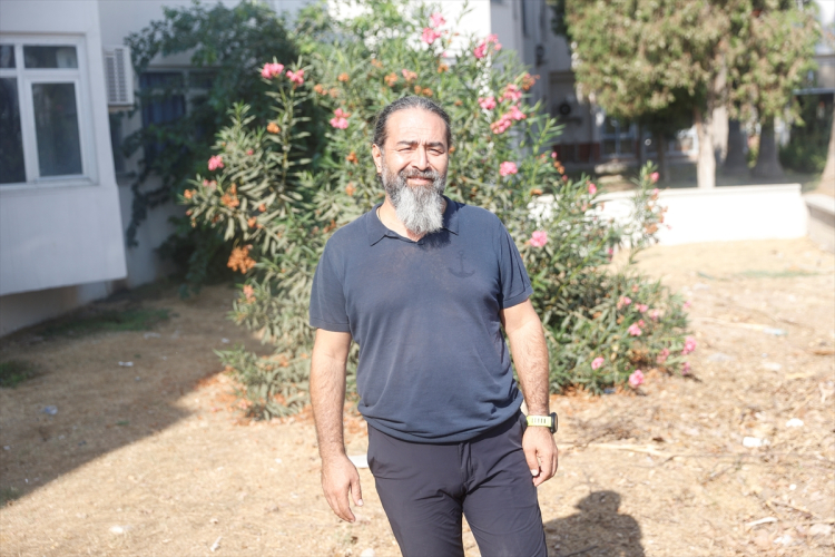 Mersin'de 4 yıl önce gömülen Fin balinası bilim için topraktan çıkarılıyor 2