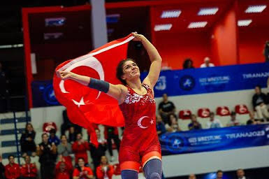 Nesrin Baş, Dünya Güreş Şampiyonası’nda finalde