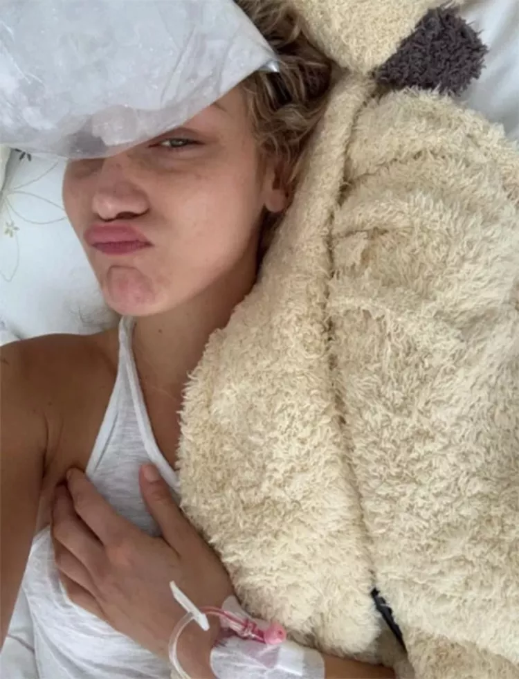 Bella Hadid Lyme hastalığıyla mücadelesini paylaştı! Hayranlarını hüzne boğdu 3