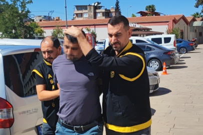 Adana’da komşunu öldürüp kızını yaralayan zanlı tutuklandı