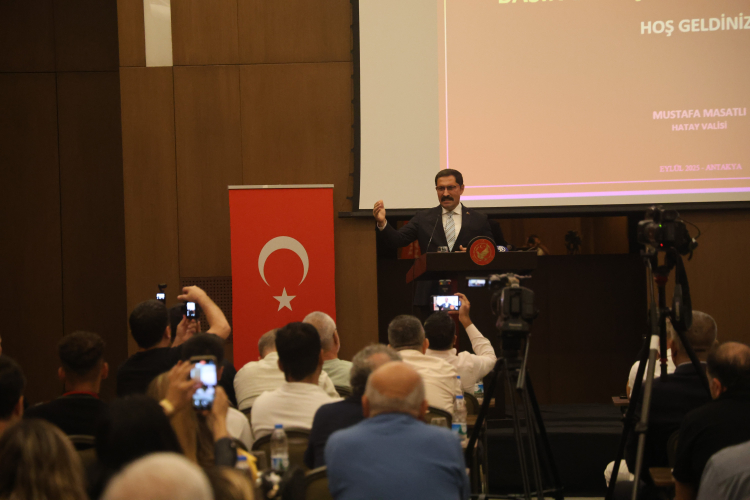 Hatay Valisi Masatlı 190 bin bağımsız bölüm tamamlandı, konteyner kentler azalacak 2