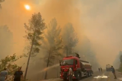 Muğla Köyceğiz’de orman yangını devam ediyor: Havadan ve karadan müdahale sürüyor