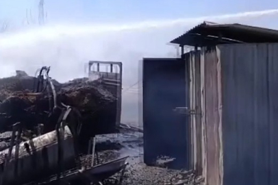 Adana Karataş’ta tarım işçilerinin yaşadığı 4 çadır yandı