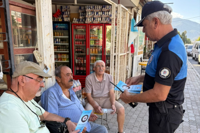 Mersin Bozyazı'da polisten vatandaşlara "KADES ve Dolandırıcılık" uyarısı