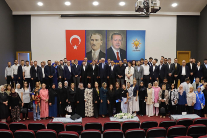 Adana’da AK Parti Daraltılmış İl Danışma Meclisi Toplantısı'nda Adana'ya yapılacak yatırımlar masaya yatırıldı