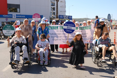 33. Engelliler Şenliği Ayvalık’ta renkli görüntülerle sürüyor