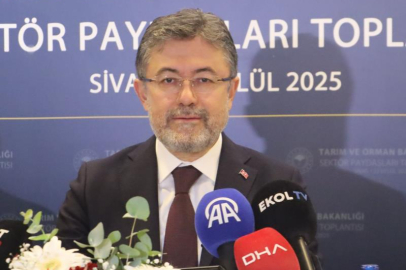 Bakan Yumaklı: "Sektörümüze yönelik bu dezenformasyonlar bizlerin moralini bozmuyor"