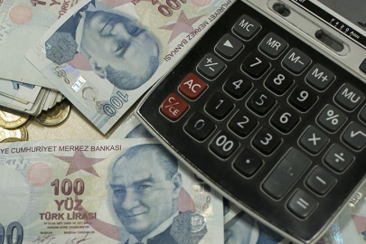 Memur zammı 2026 Ocak’ta ne kadar olacak? En düşük memur, evli ve bekar memur ile emekli maaşları tahmini rakamlar açıklandı