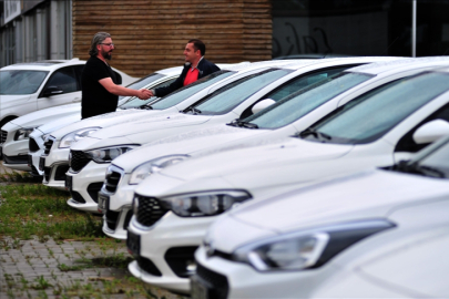 Otomotiv ithalatına ek vergi geliyor | Konvansiyonel, hibrit ve elektrikli araçlara yeni düzenleme