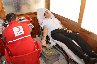 Mersin'de jandarma personelinden Kızılay'a kan bağışı desteği